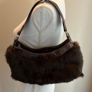 Keneth Coke brown fur bag